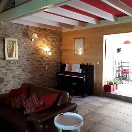 D'hotes De Campagnet ベッド・アンド・ブレックファスト Moyrazès