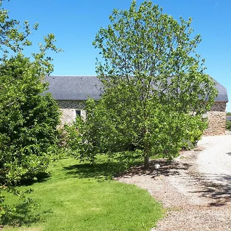 D'hotes De Campagnet 住宿加早餐酒店 Moyrazes