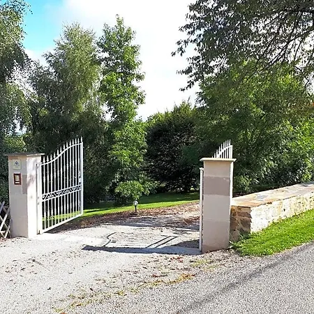 D'hotes De Campagnet Bed & Breakfast 3*
