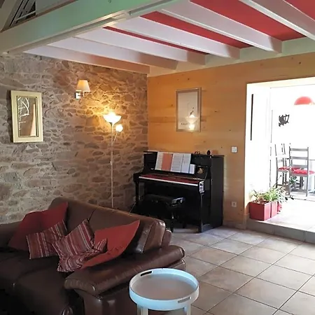 D'hotes De Campagnet Bed & Breakfast 3*